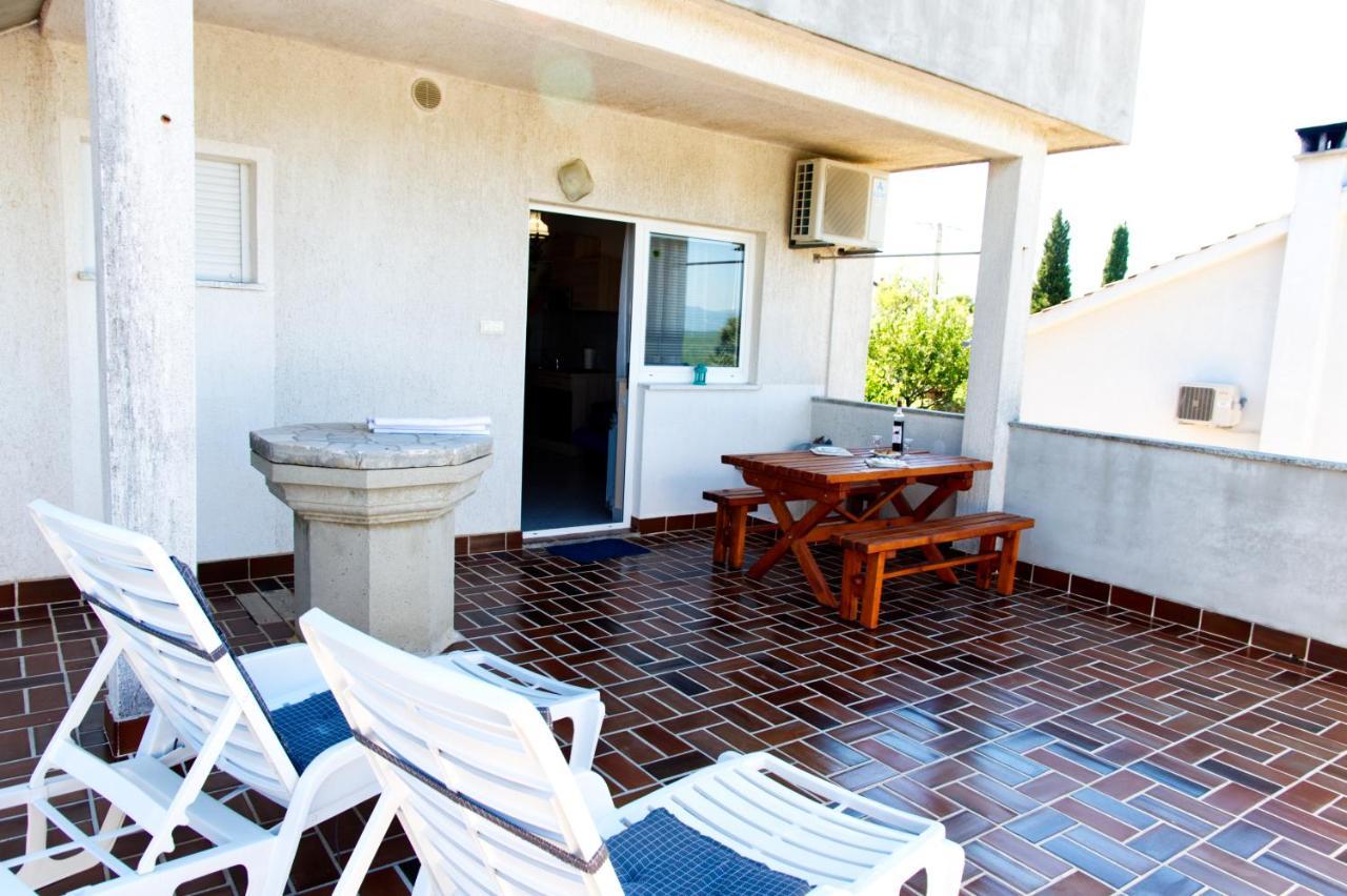 Apartment Sostaric Vrh  Екстериор снимка