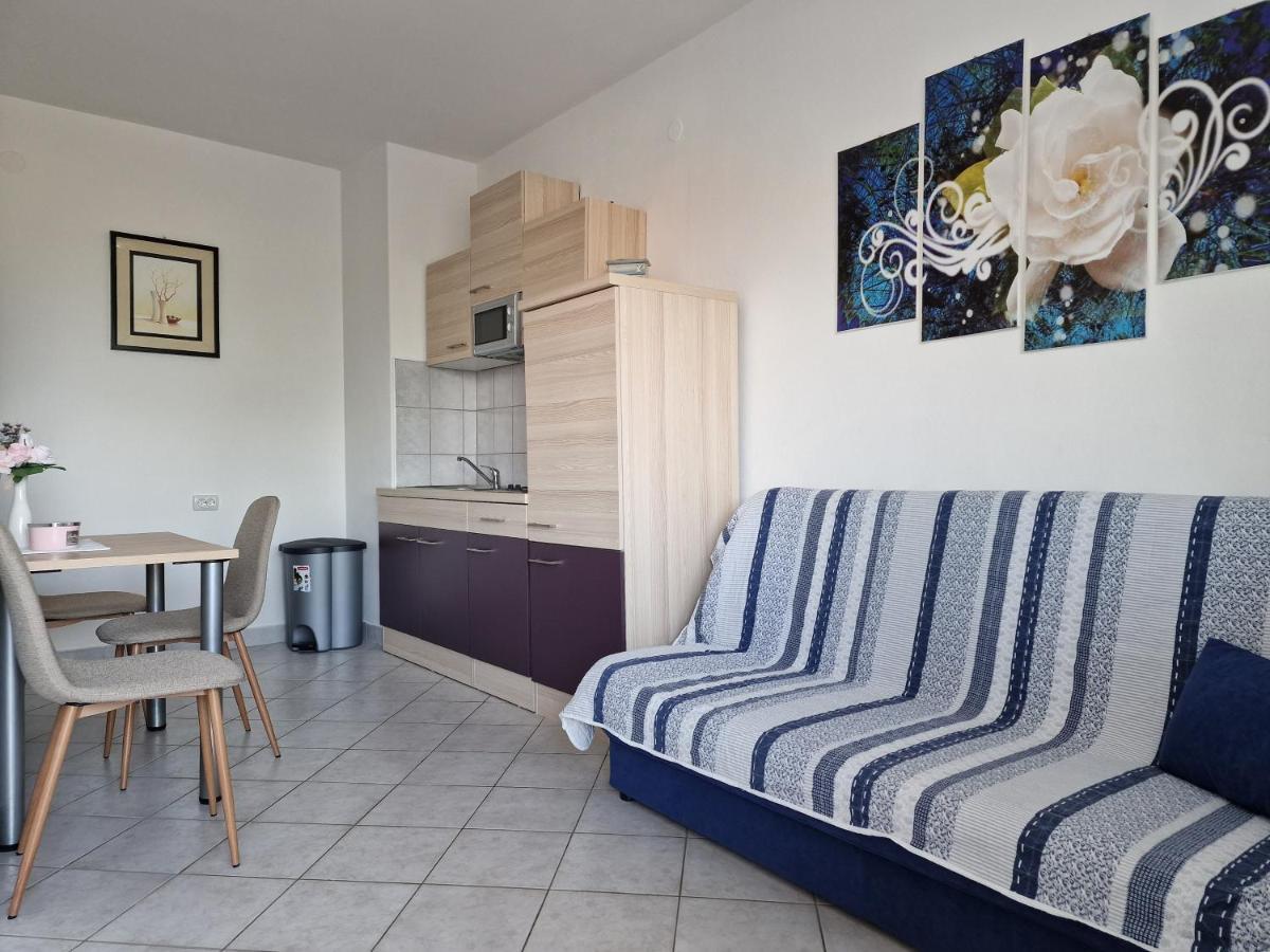 Apartment Sostaric Vrh  Екстериор снимка